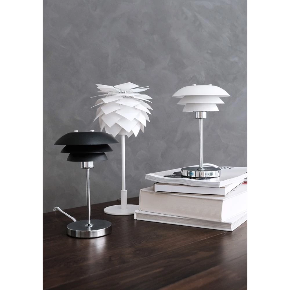 DybergLarsen Dyberg Larsen PineApple XS Table Lamp White/black Base 4 DybergLarsen Dyberg Larsen PineApple XS Table Lamp White/black Base - Billede 2